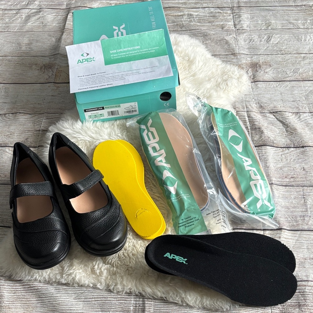 Apex MaryJane Shoe